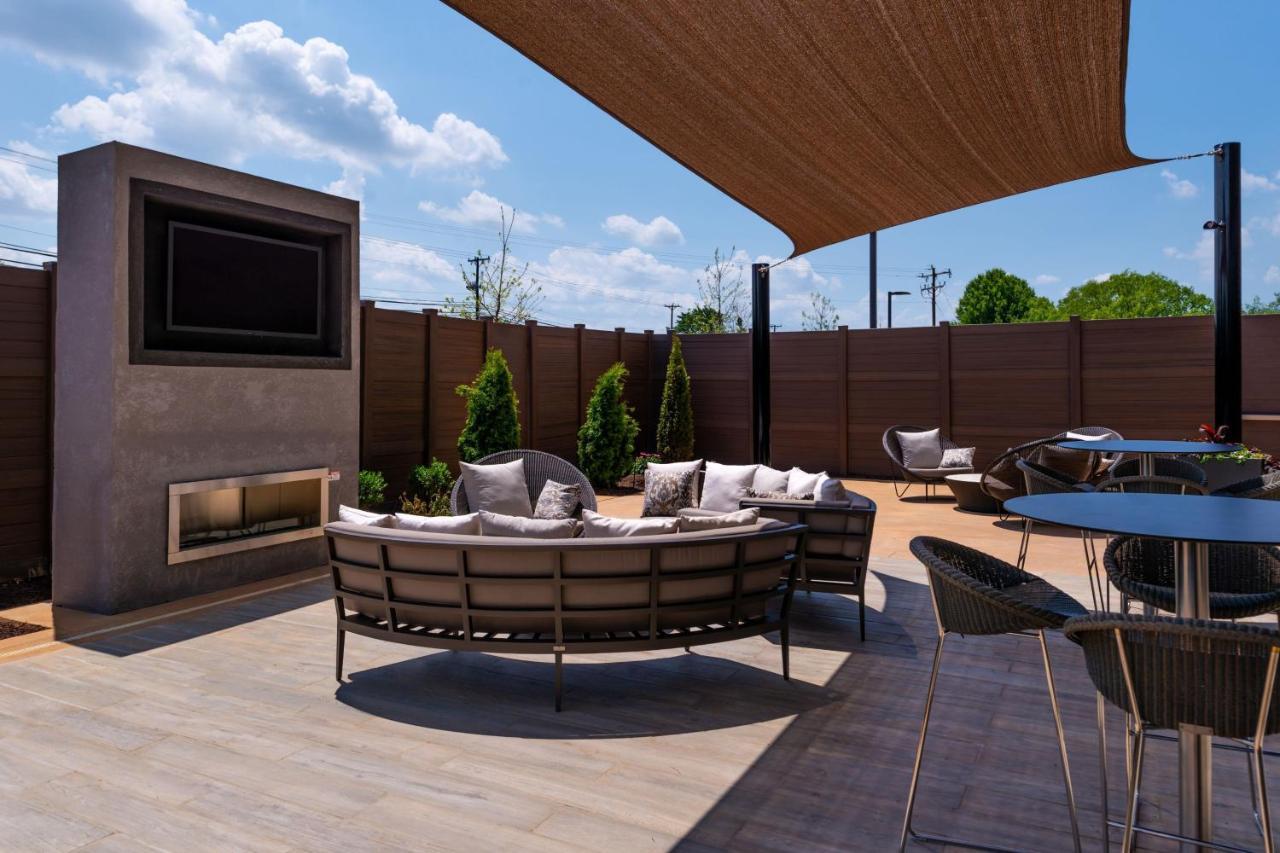 Residence Inn By Marriott Charlotte Northlake Extérieur photo