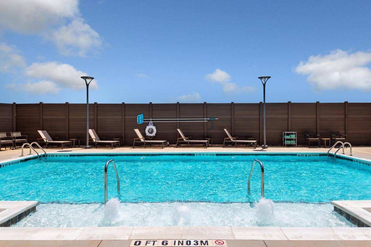 Residence Inn By Marriott Charlotte Northlake Extérieur photo